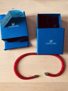 Swarovski  Red Crystal Mesh Necklace with Silver-Tone Clasp